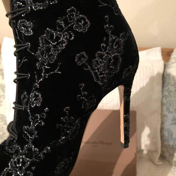 Gianvito Rossi Empress Bootie Shanghai Black (6.5) - Picture 5 of 8